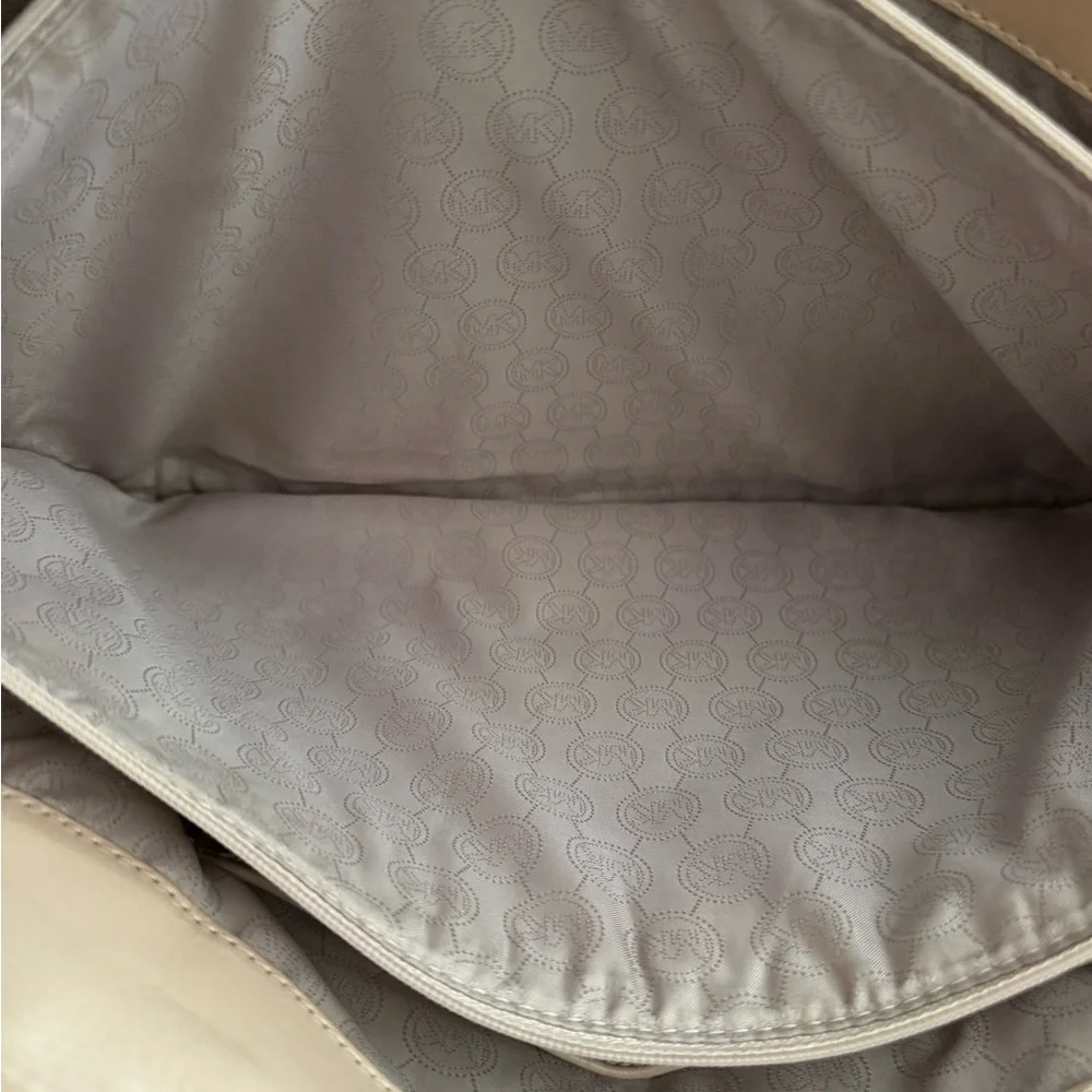 Michael Kors | Jet Set Travel Tote | Excellent Conditions
